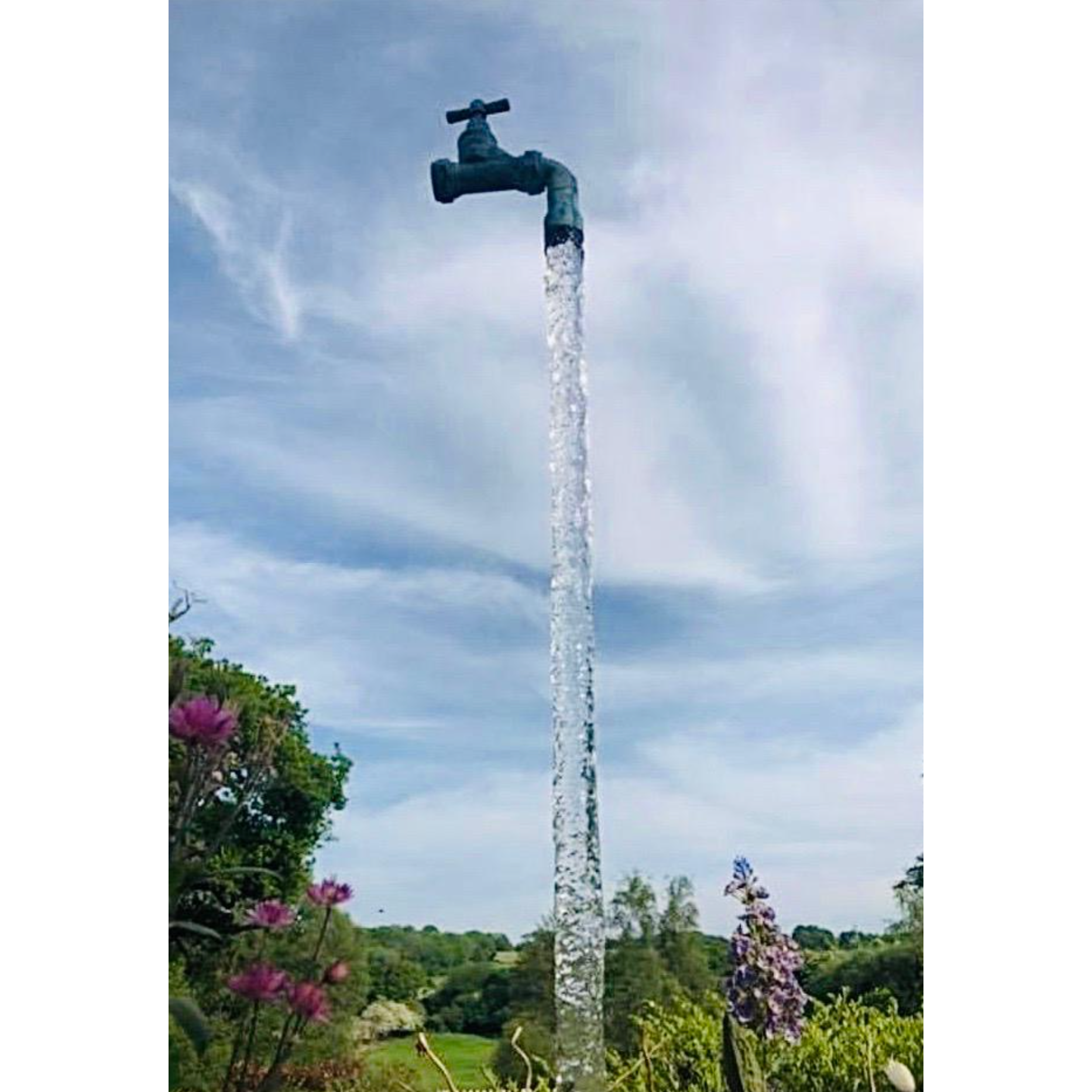 FLOATING TAP WATER FEATURE – DANIEL LAURENCE ARTWORKS